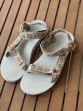 Teva Women's Beige Floral Strap Sandals with Coral Accents